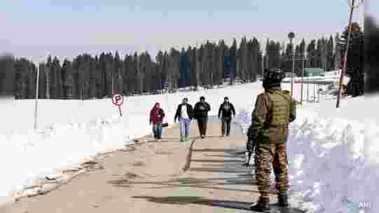 جموں تہٕ کشمیر ہُنٛد پہلگام منز سیاحن ہُنٛد حفاظت خٲطرٕ تمام سیاحتی خِدمت فراہم کرنہٕ والٕن خٲطرٕ اَکھ منفرد کیو آر کوڈ شناختی نظام کور متعارف